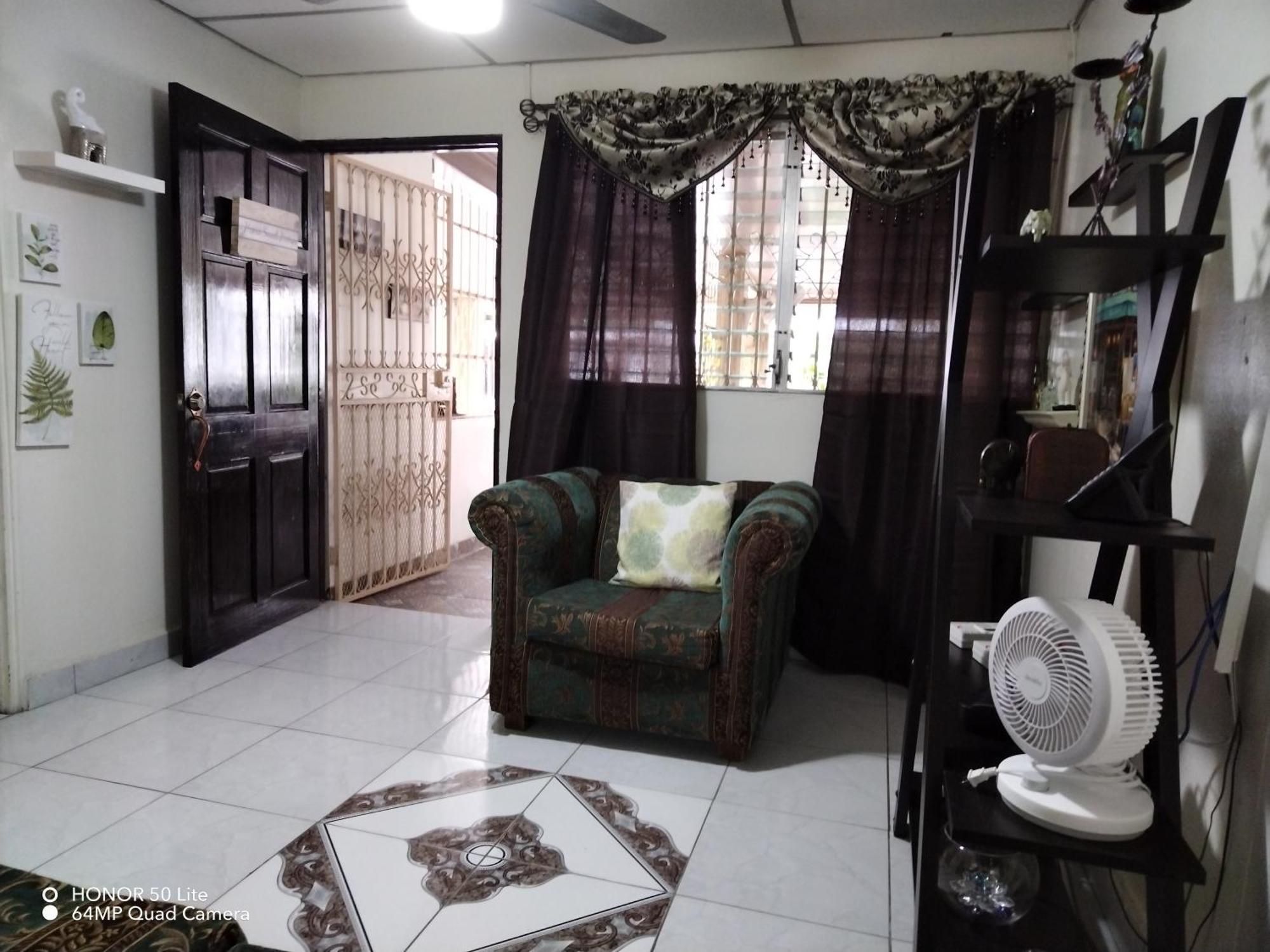 Lilia House 15 Minutos Aeropuerto Apartment Panama City Room photo