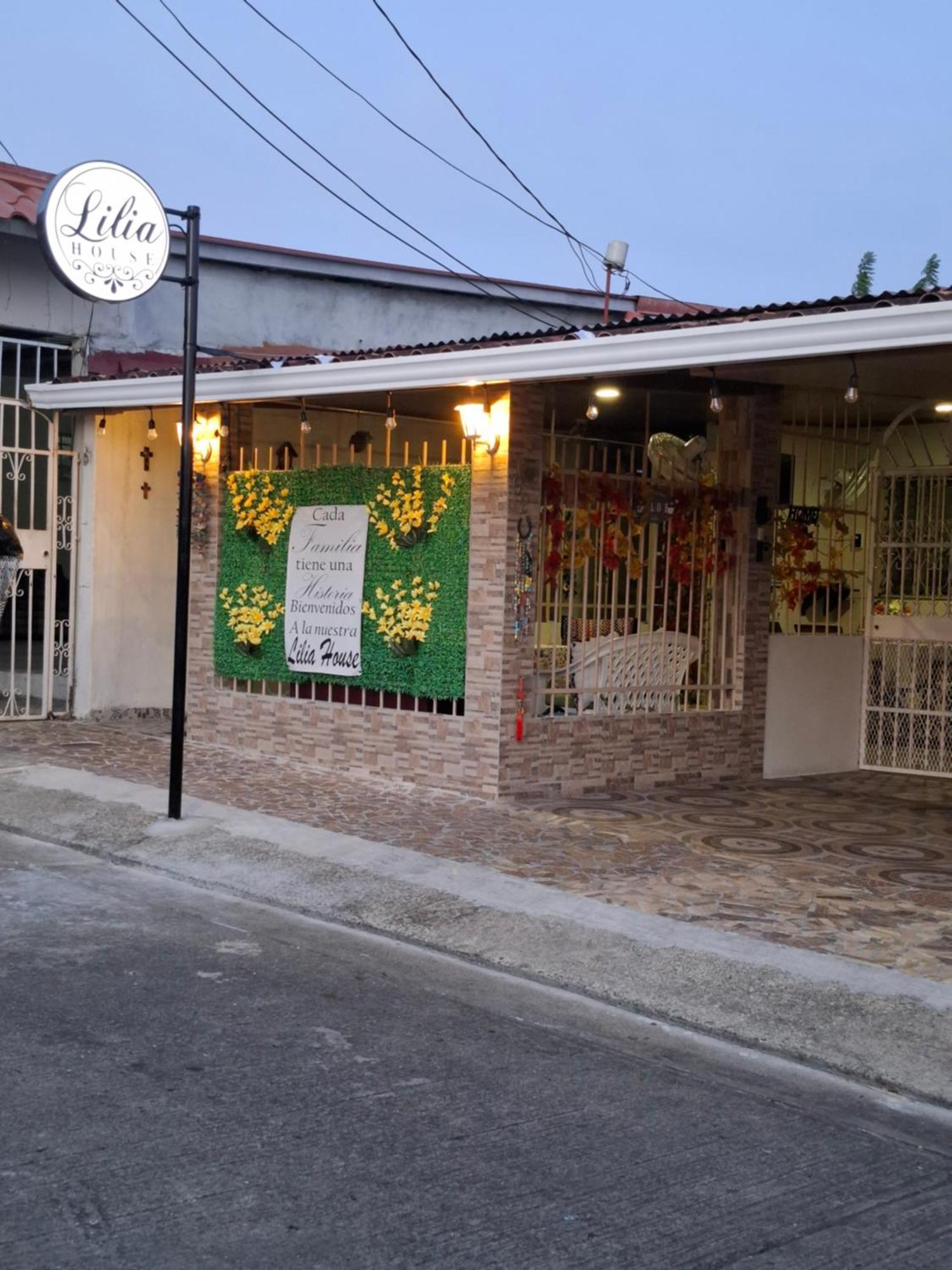 Lilia House 15 Minutos Aeropuerto Apartment Panama City Exterior photo
