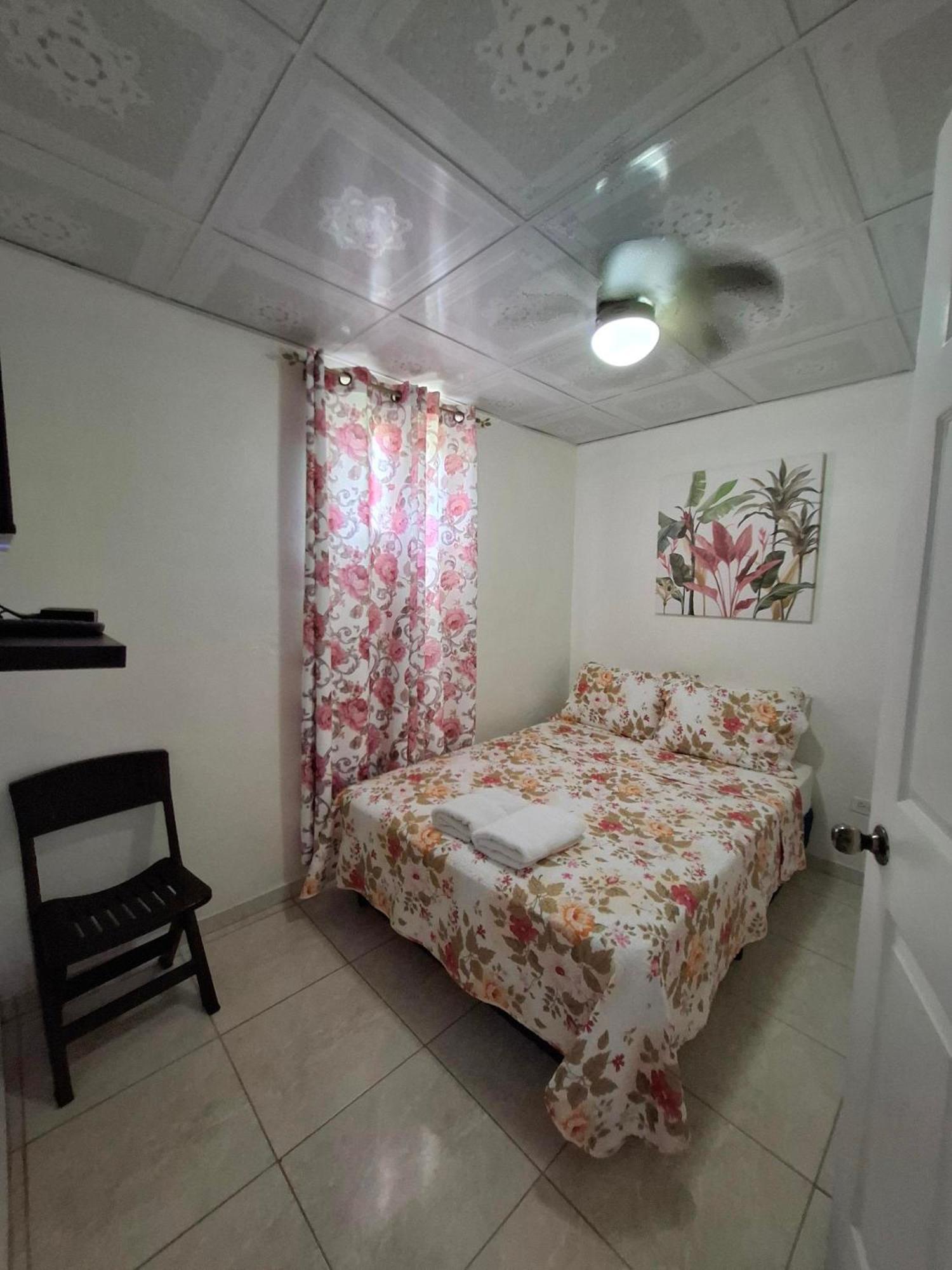 Lilia House 15 Minutos Aeropuerto Apartment Panama City Exterior photo